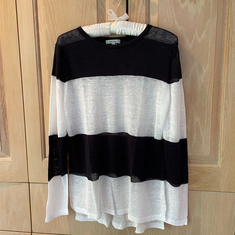 Tyler Boe Dark Navy and White Crew Neck Sweater